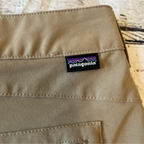 Patagonia Tan Hiking Shorts Size 6 - Picture 9 of 10
